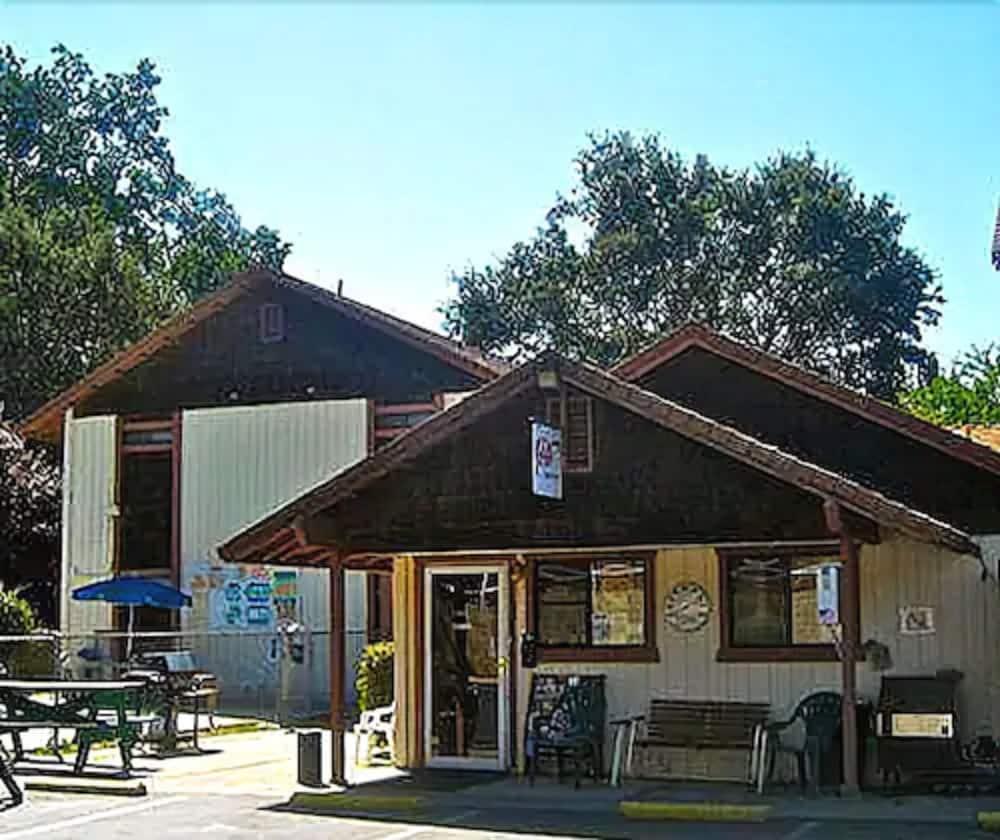 Jamestown Railtown Motel Exteriör bild