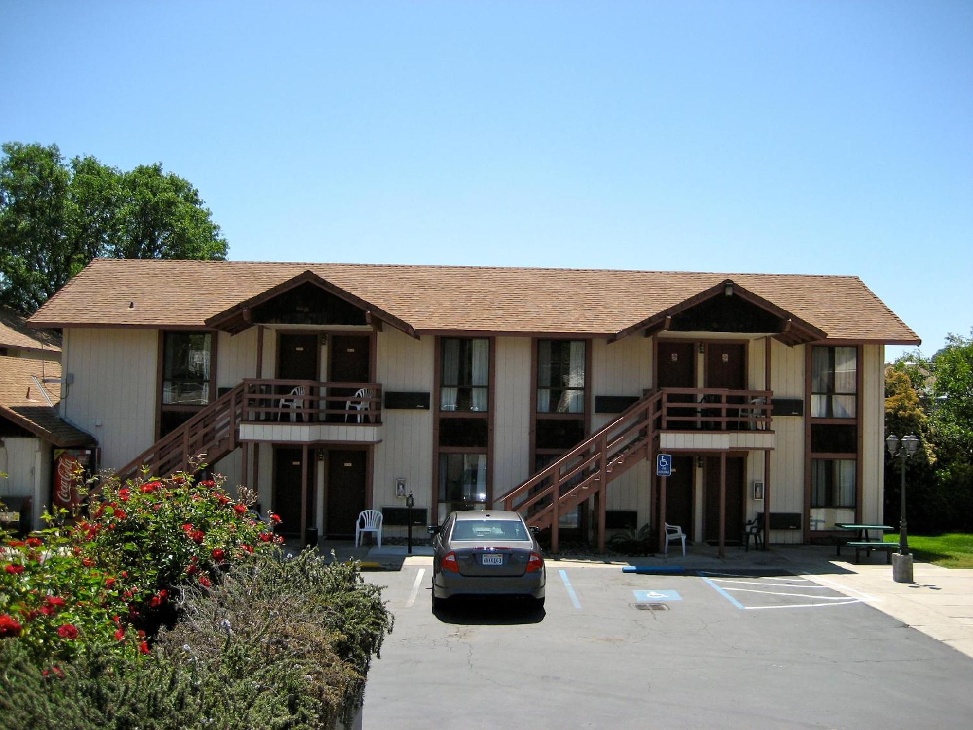 Jamestown Railtown Motel Exteriör bild